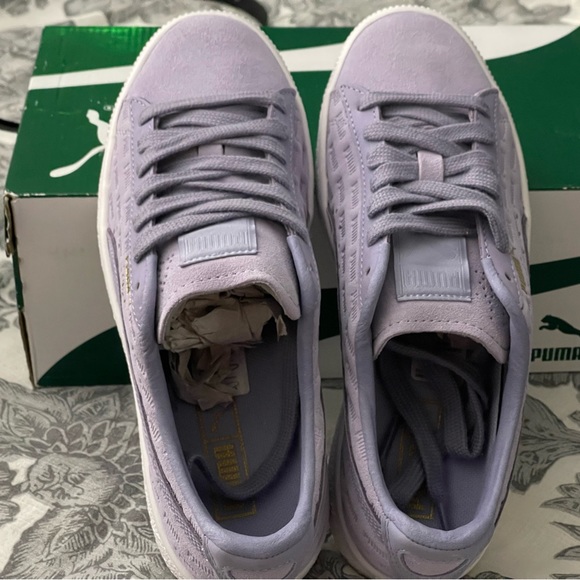 NWB PUMA SUEDE - Picture 4 of 7